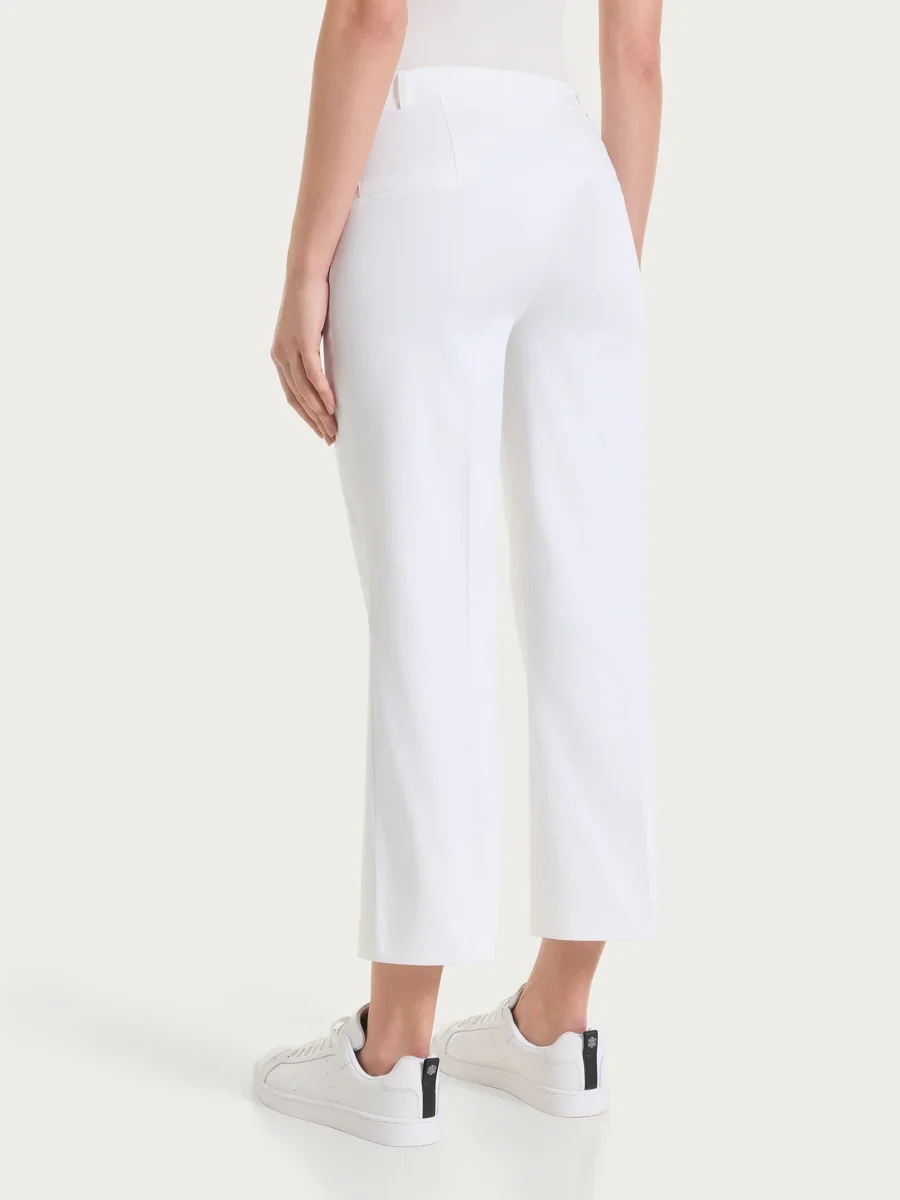 Pantalone flare alla caviglia in Satin Power - Bianco - immagine 3