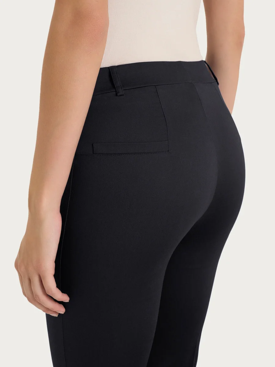 Pantalone flare alla caviglia in Satin Power - Nero - immagine 4