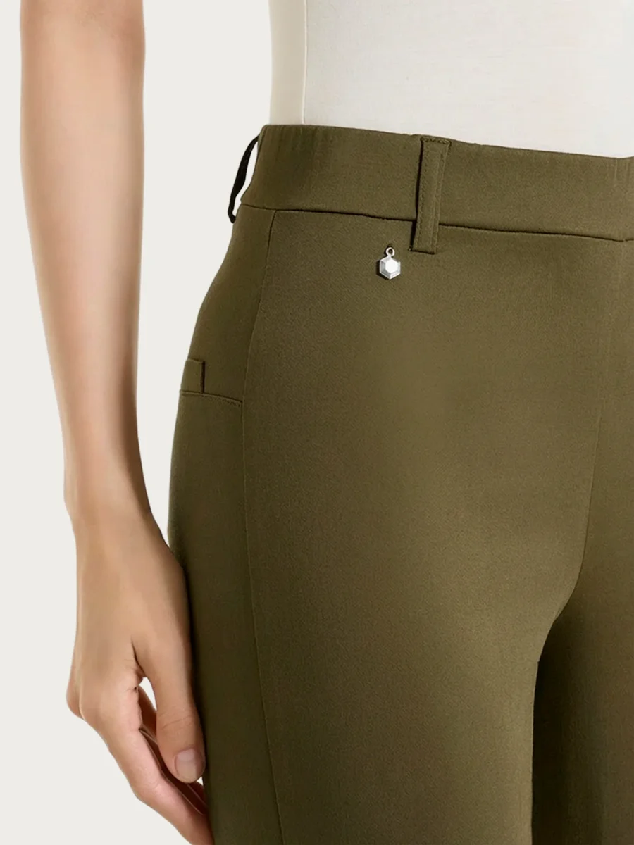 Pantalone flare alla caviglia in Satin Power - Dark Olive - immagine 4