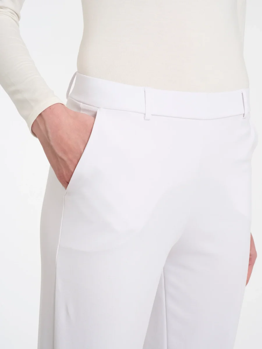 Pantalone a carota con tasche in Compact Light - Bianco - immagine 6