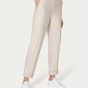 Pantalone a carota con tasche in Compact Light  - Champignon