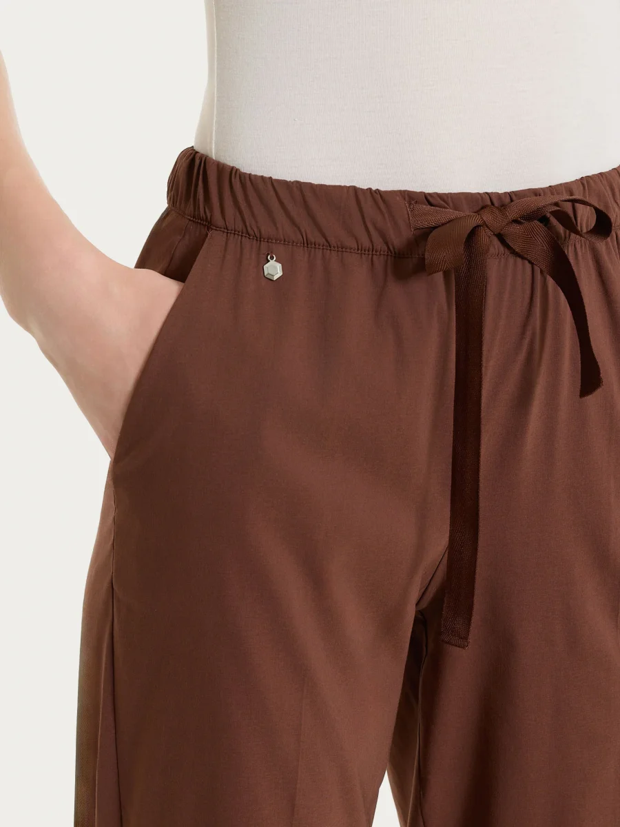 Pantalone jogger con tasche in Super Fresh - Cappuccino - immagine 6