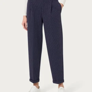 Pantalone a carota gessato con tasche e pinces in tessuto Eco Jacquard - Fant.Bleu