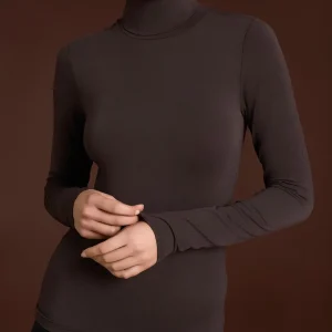 Maglietta con collo dolcevita in filato Tenderwool - Chocolate Torte