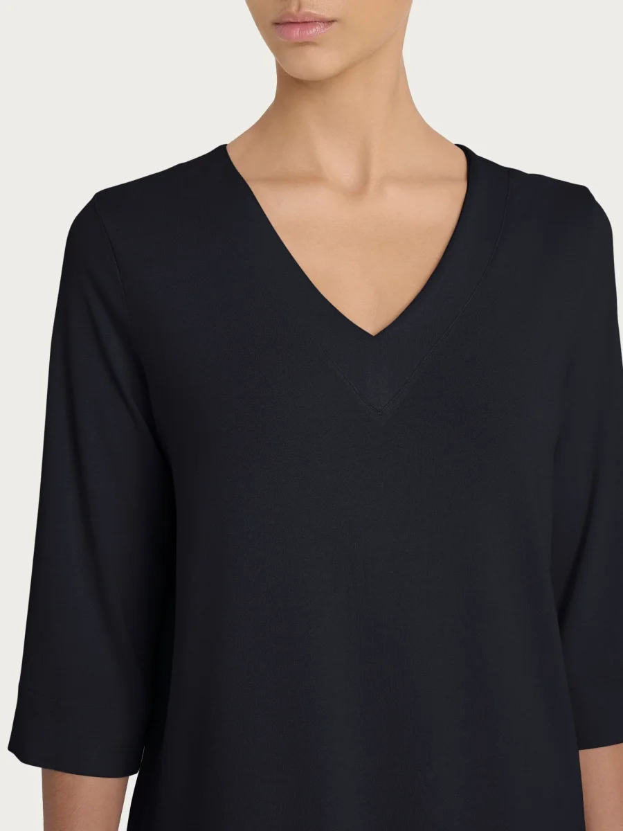 Maglietta con doppio scollo a V in jersey di viscosa crêpe - Nero - immagine 4