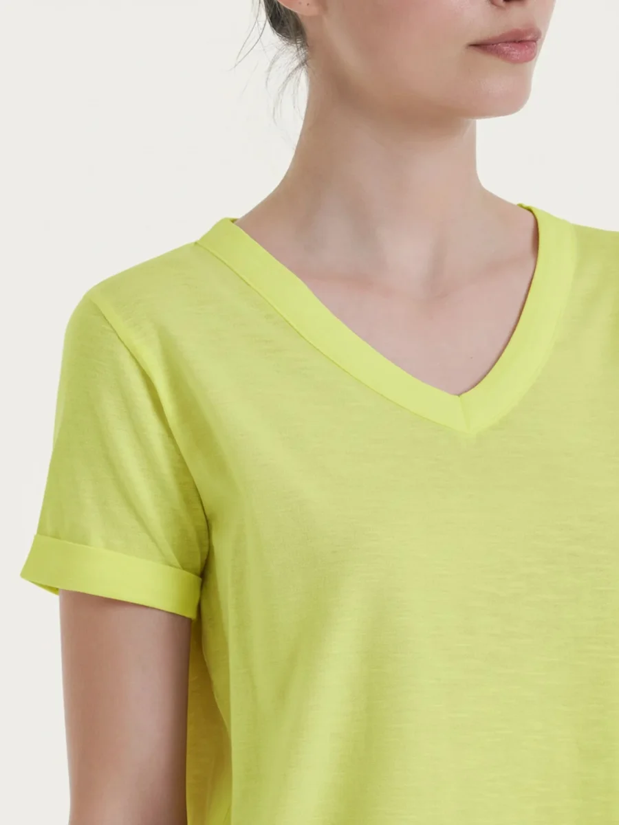 Maglietta con Scollo a V in slub jersey di cotone - Acacia - immagine 4