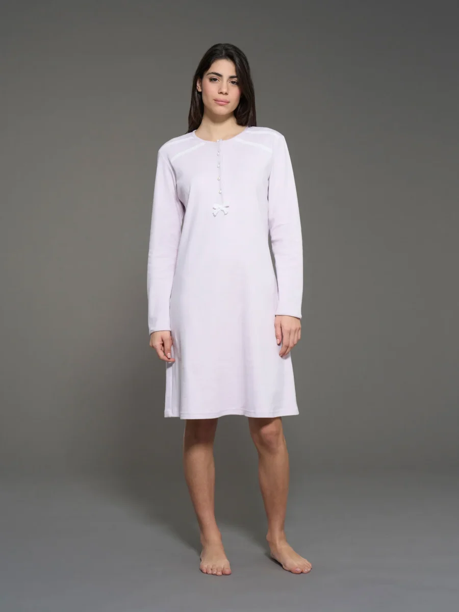 Camicia da notte a serafino in interlock di cotone - Lavender Fog - immagine 2