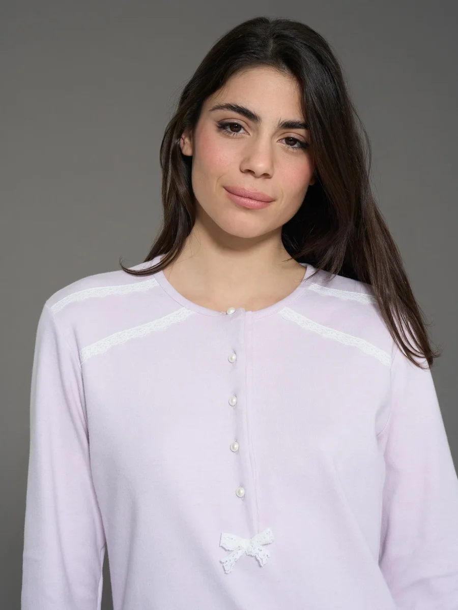 Camicia da notte a serafino in interlock di cotone - Lavender Fog - immagine 4