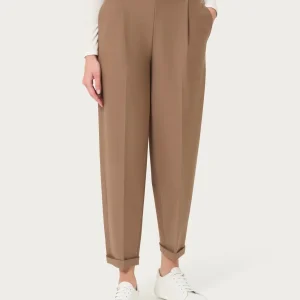 Pantalone a carota con tasche e pinces in Compact - Pine Bark