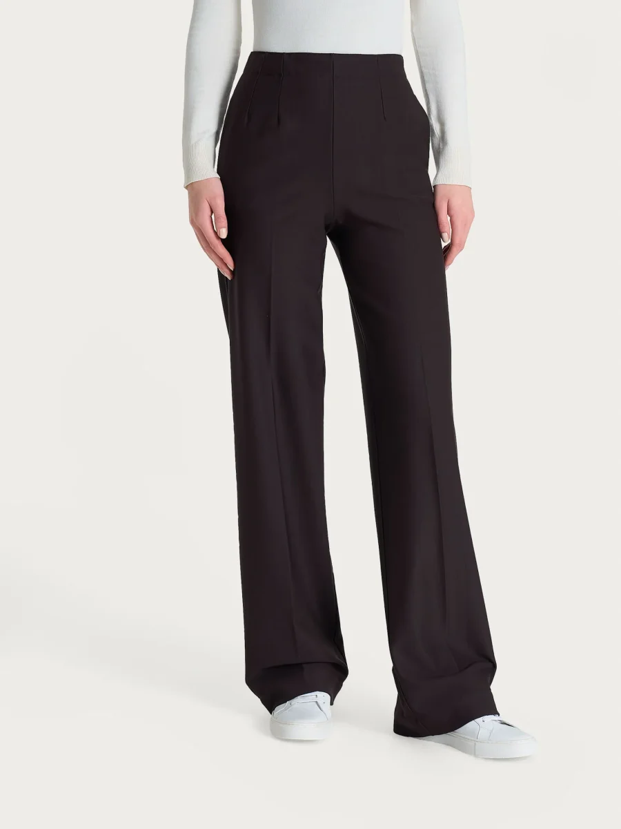 Pantalone ampio con tasche in Compact - Chocolate Torte - immagine 2