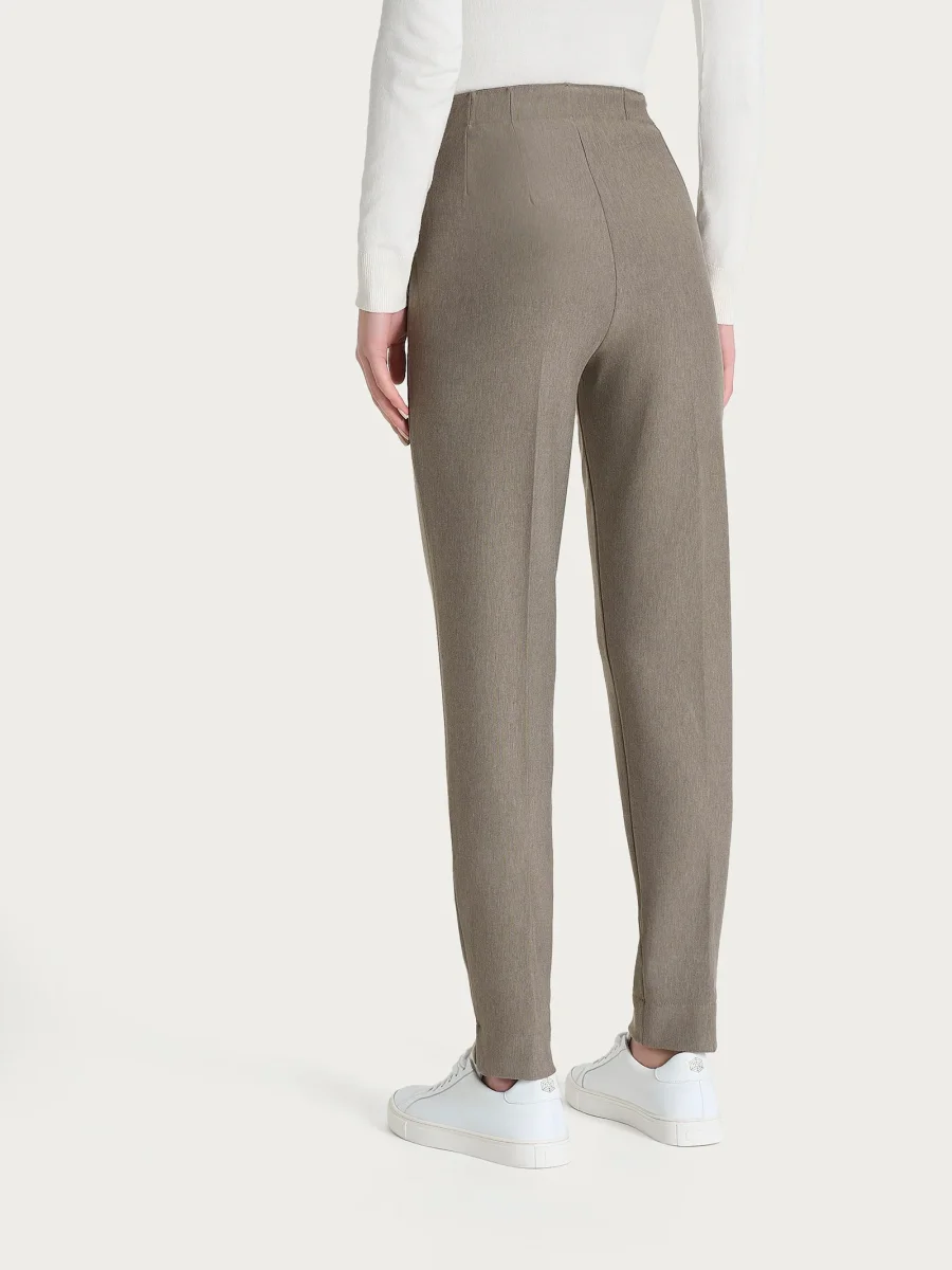 Pantalone a carota con tasche in tessuto Compact - Glace' Mel. - immagine 4