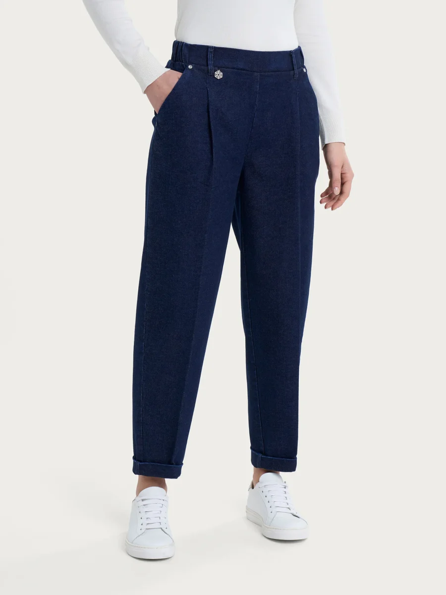 Jeans a carota con tasche e pinces in Super Denim - Persia