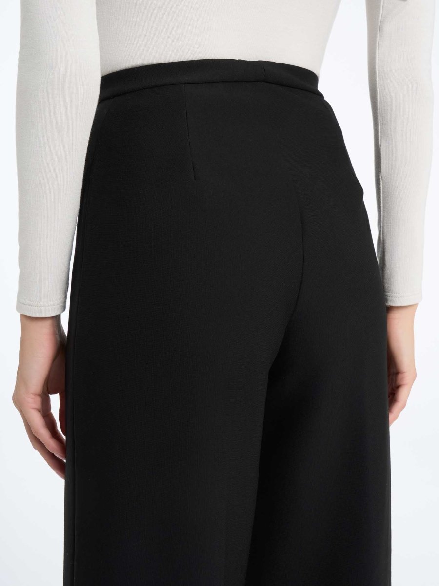 Pantalone modellante alla caviglia in tessuto compact - Nero - immagine 4