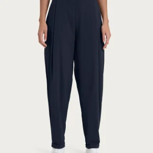 Pantalone a carota con tasche e pinces in Super Fresh - Bleu