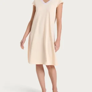 Camicia da notte tinta unita con scollo a V in Jersey di Cotone - Pale Peach