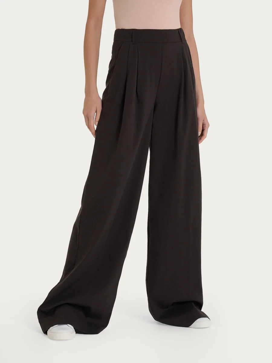 Pantalone palazzo con tasche e pinces in Super Natural - Chocolate Torte - immagine 2