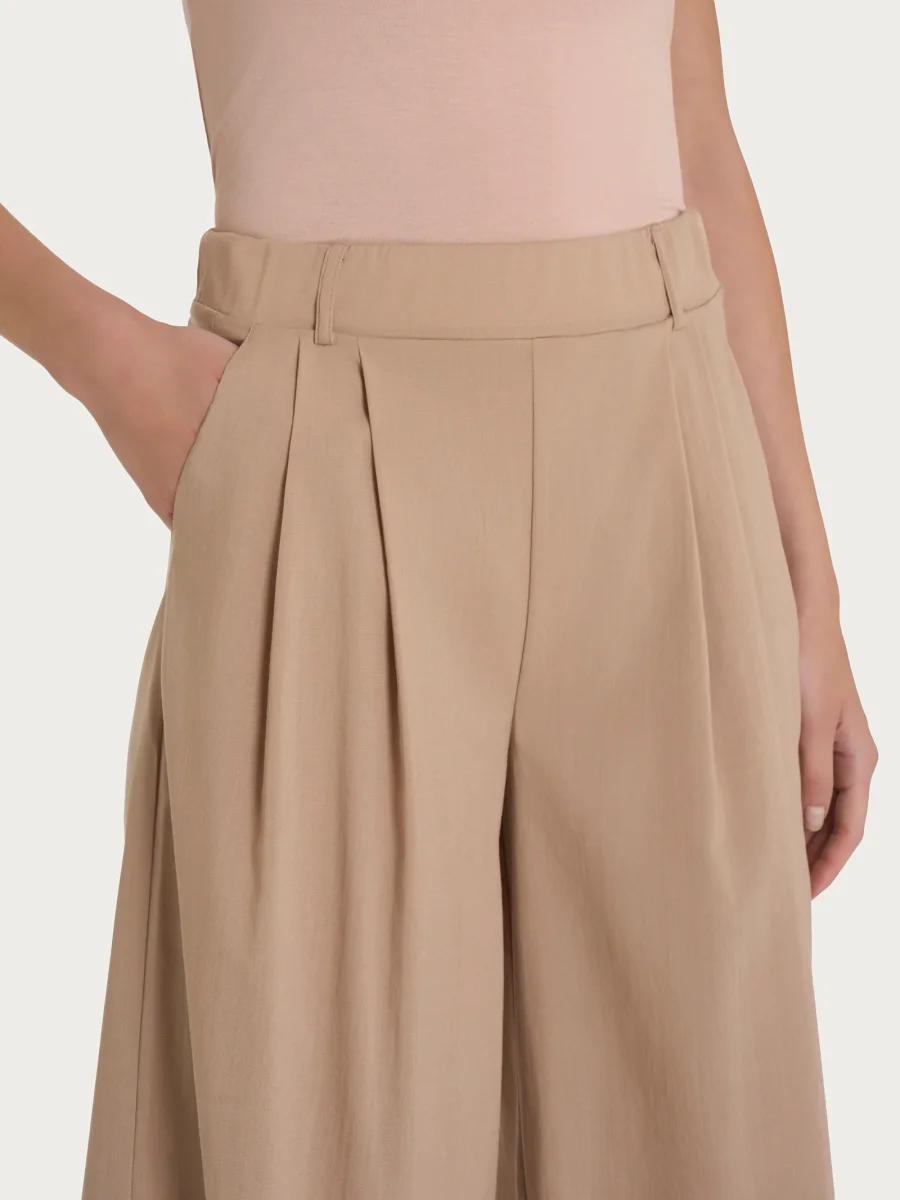 Pantalone palazzo con tasche e pinces in Super Natural - Warm Taupe - immagine 4