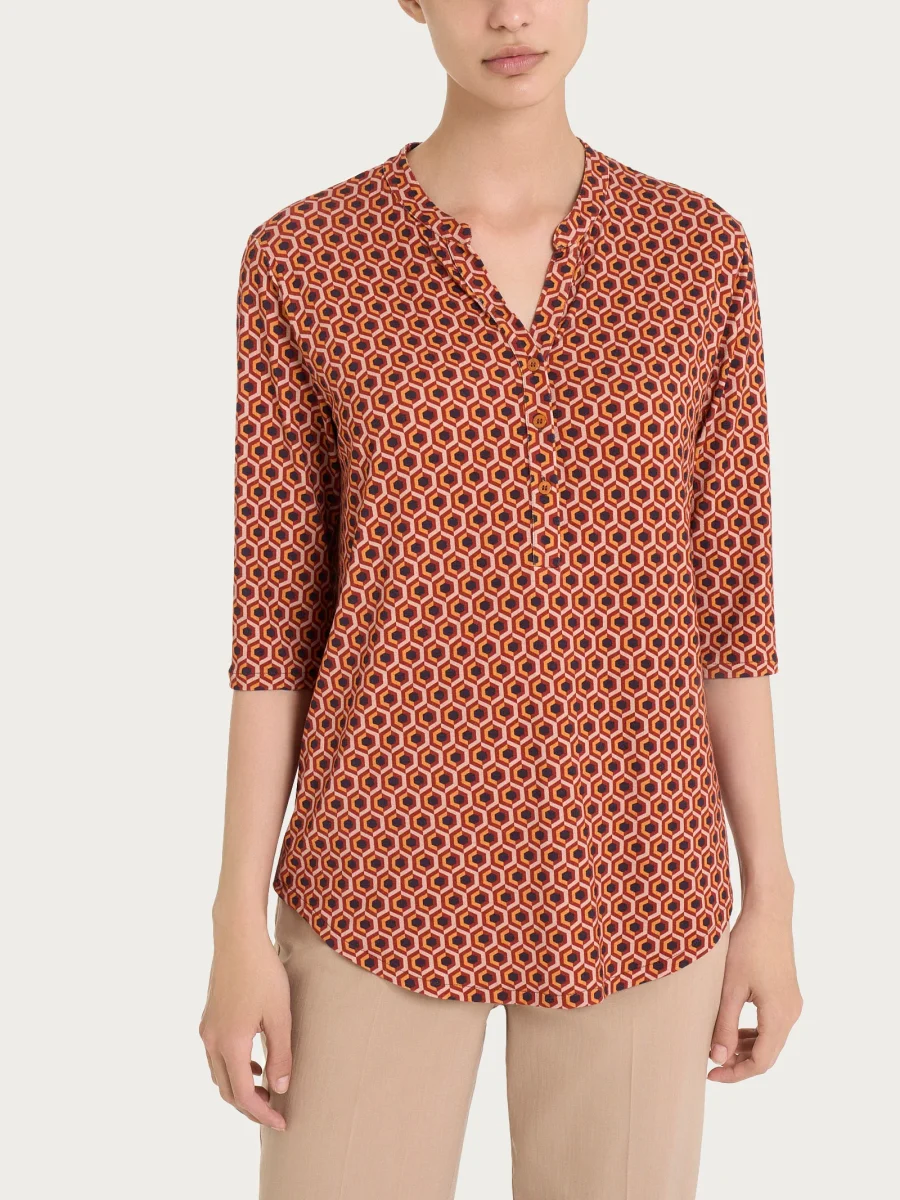 Maglietta con manica 3/4 e hexagon pattern in jersey di viscosa Crêpe - Fant. Red Ochre