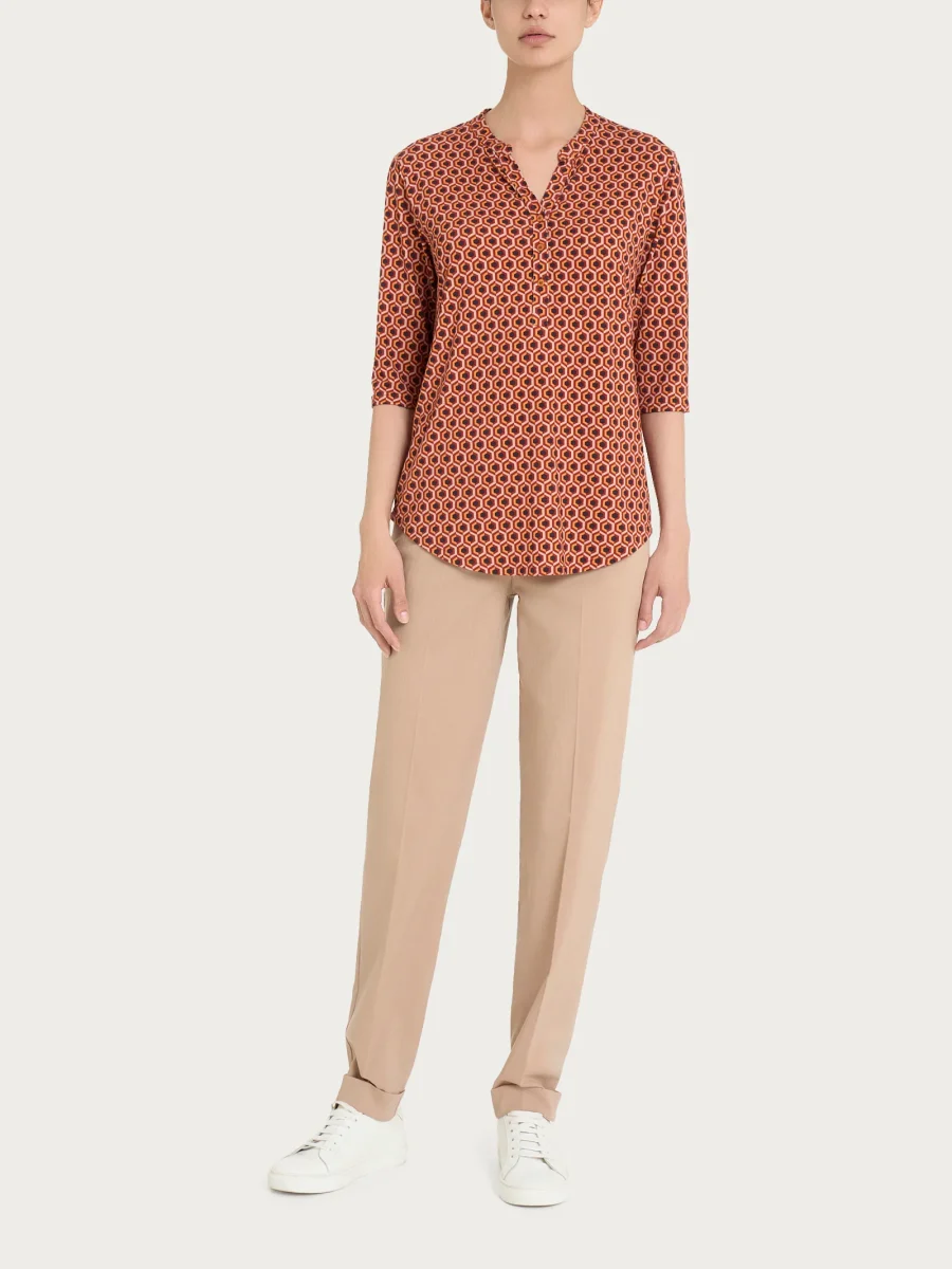 Maglietta con manica 3/4 e hexagon pattern in jersey di viscosa Crêpe - Fant. Red Ochre - immagine 5