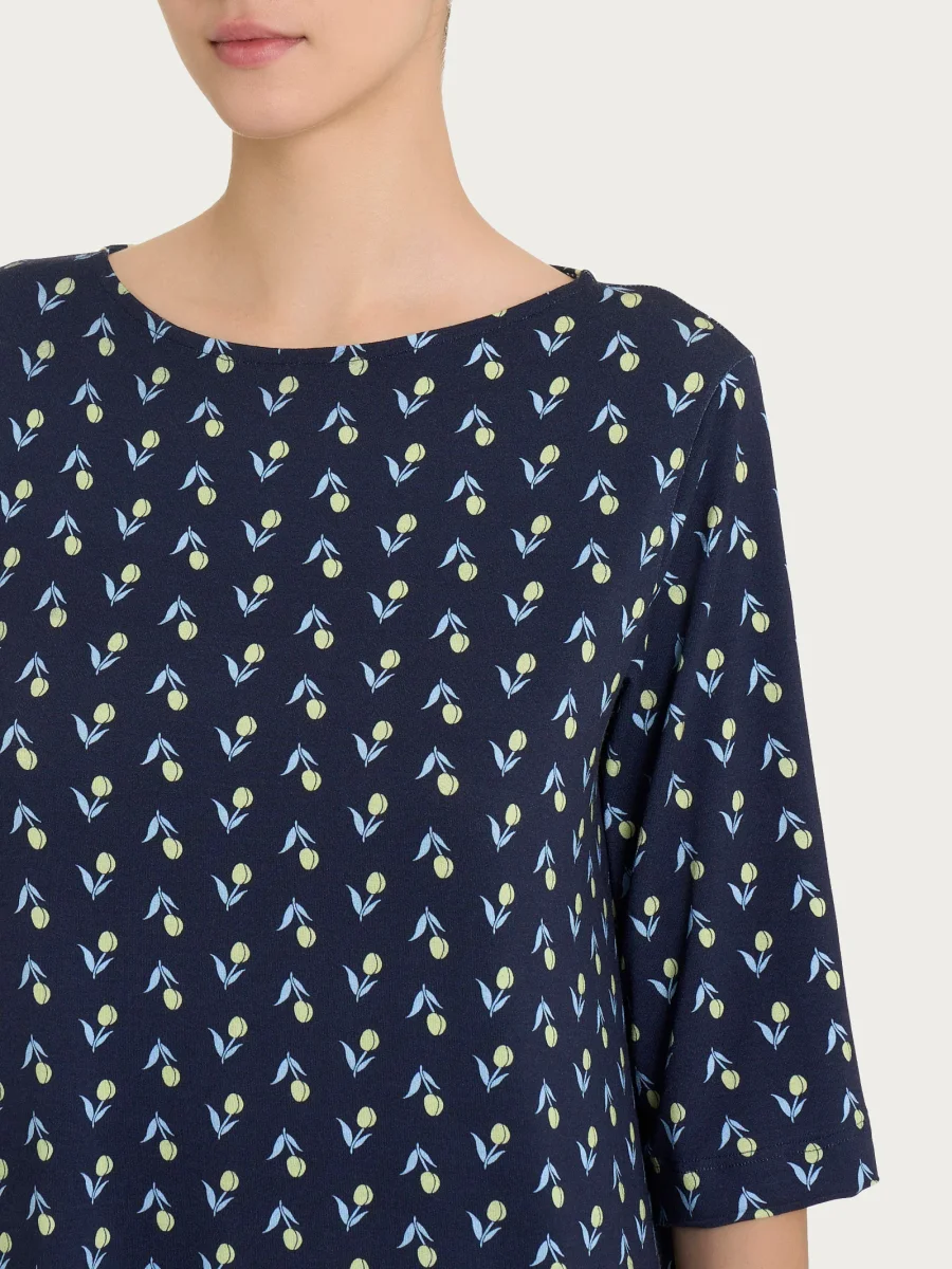 Maglietta con ampio girocollo e tulips pattern in jersey di viscosa Crêpe - Fant.Bleu - immagine 4