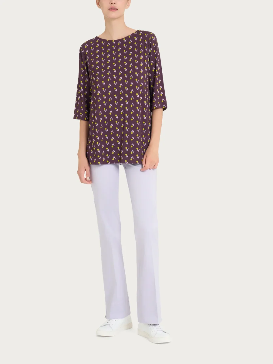 Maglietta con ampio girocollo e tulips pattern in jersey di viscosa Crêpe - Fant. Plum Perfect - immagine 5