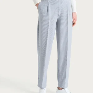 Pantalone a carota con tasche e pinces in Velvet - Ultimate Gray