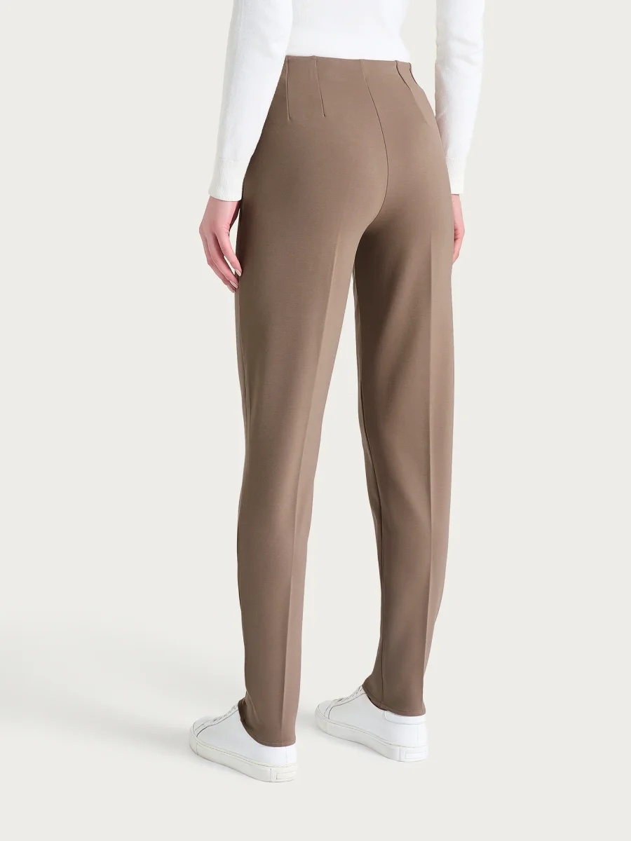 Pantalone a sigaretta con risvolto in Cashmere Compact - Pine Bark - immagine 5