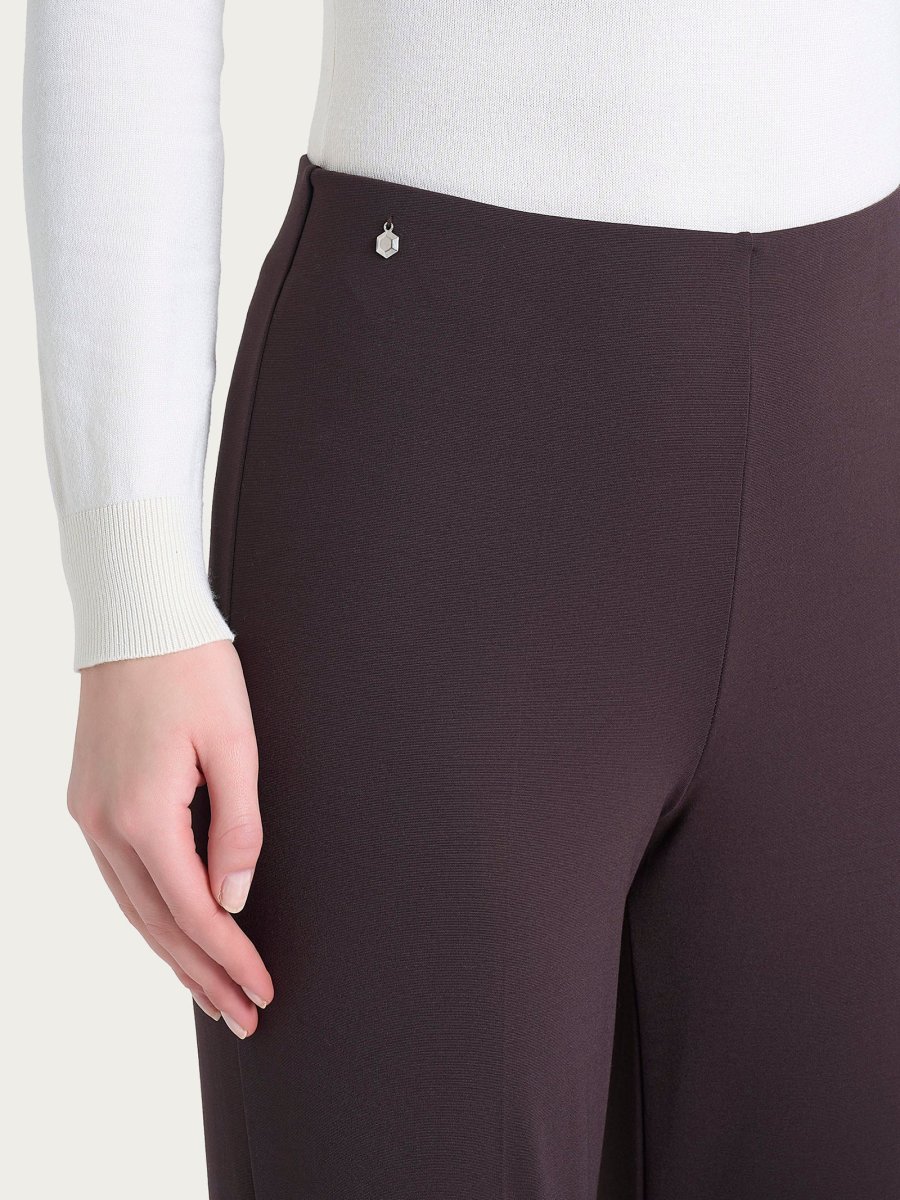 Pantalone a sigaretta con risvolto in Cashmere Compact - Chocolate Torte - immagine 8