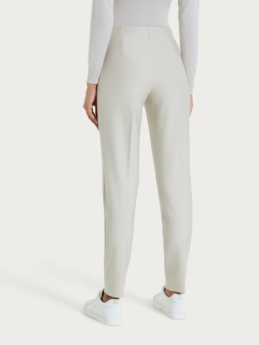 Pantalone a sigaretta con risvolto in Compact - Champignon - immagine 4