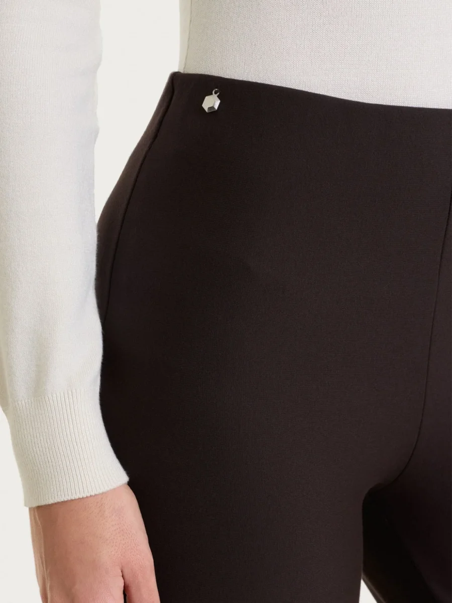Pantalone a sigaretta con risvolto in Compact - Chocolate Torte - immagine 3