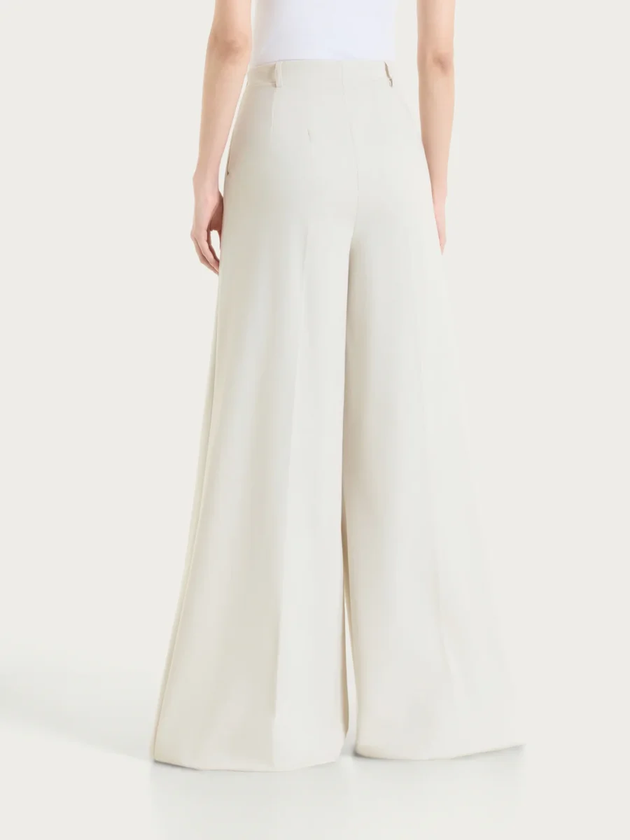 Pantalone lungo a palazzo con tasche e pinces in Compact Light - Champignon - immagine 3