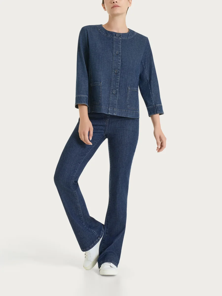 Jeans flare con tasche e vita piatta in Light Denim - Jeans - immagine 5