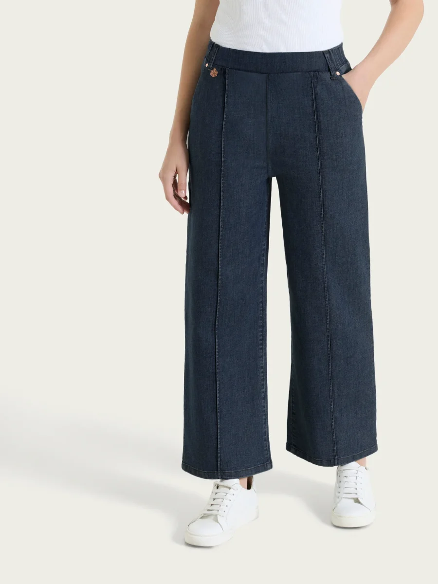 Jeans ampio con nervature e tasche in Light Denim - Indigo - immagine 2