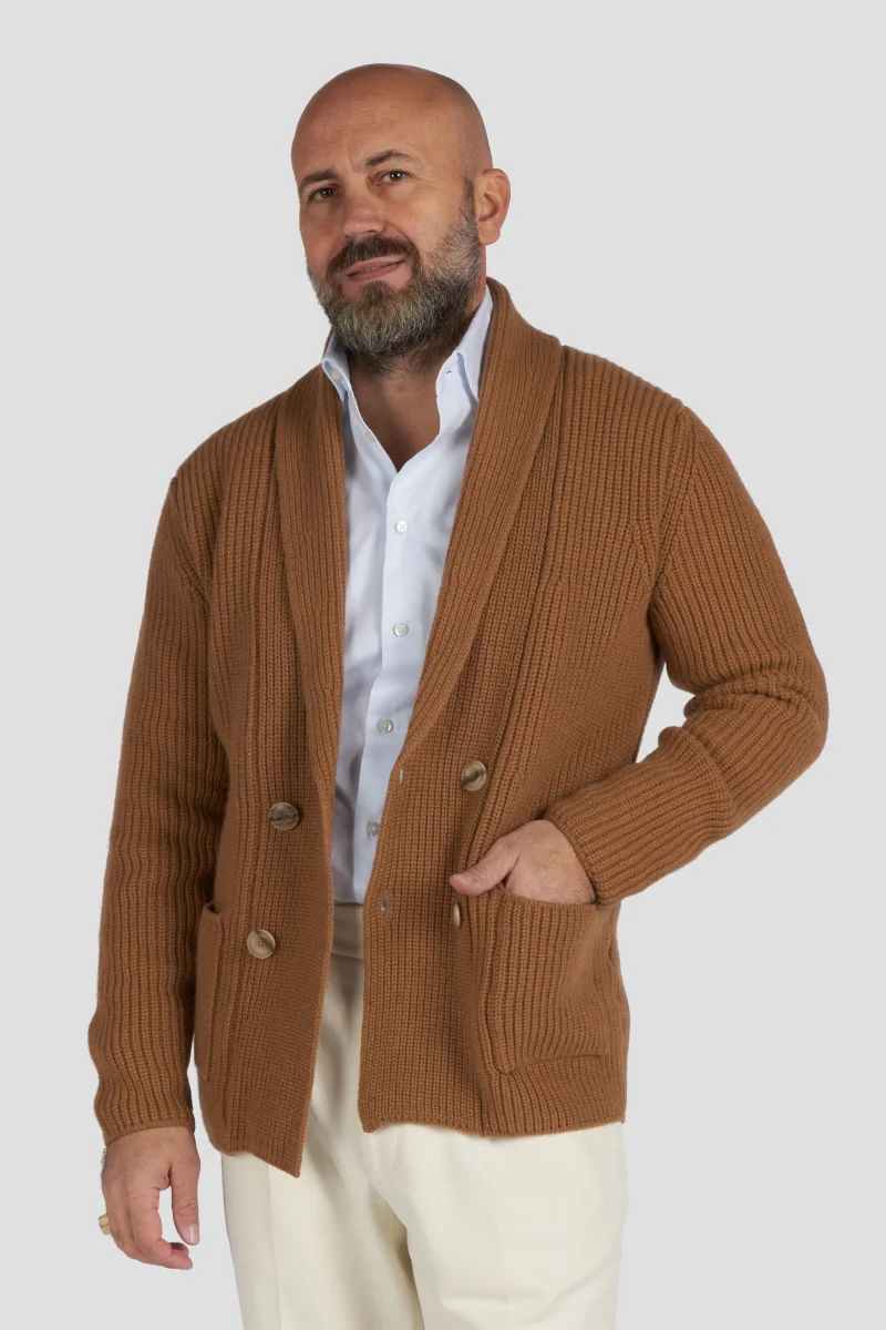 Cardigan doppiopetto in lana e cashmere a costa inglese cammello - immagine 3