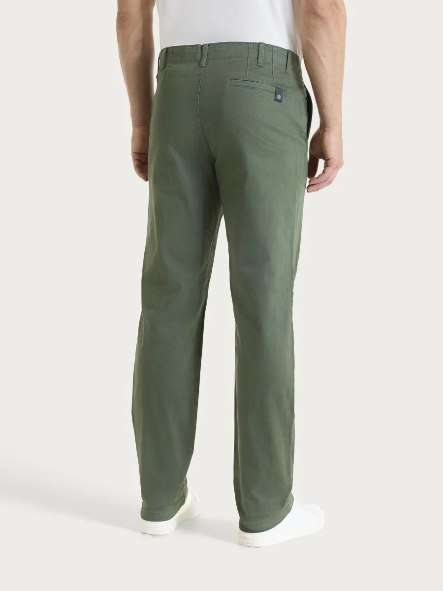 Pantalone con tasche america in Raw Twill di Cotone - Deep Lichen Green - immagine 3