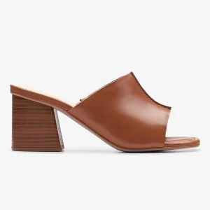 Sandalo sabot in pelle con tacco